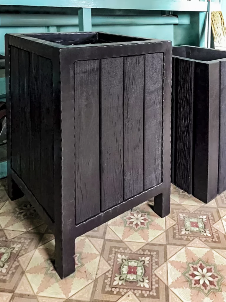 Урна изготовлена из золы, которая получается после термической утилизации отходов