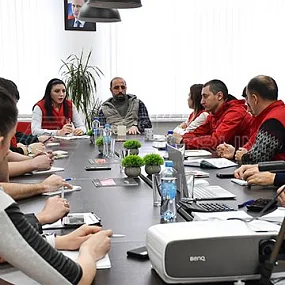 Şirket yüzlerde