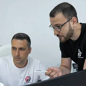 Şirket yüzlerde